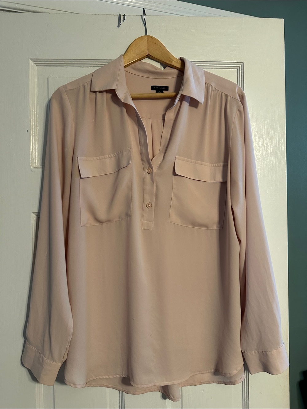 Ann Taylor Women's Soft Blush Pullover Shirt - Classic Long Sleeve
